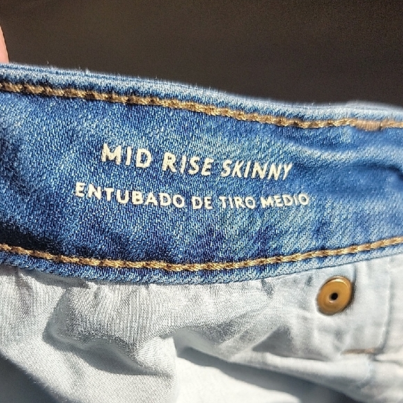 Universal Thread Denim Blue Jeans - Picture 5 of 5